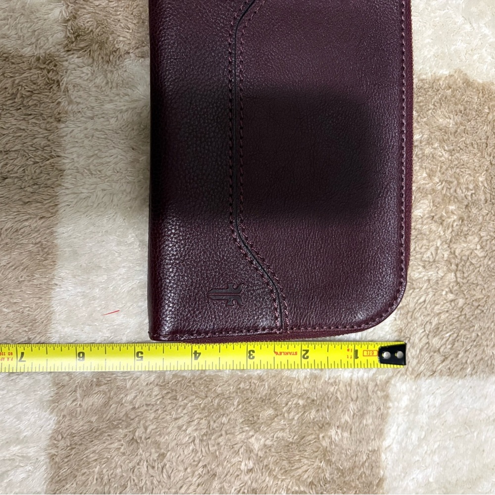 FRYE AND CO. Deep Burgundy Leather Wristlet - Picture 4 of 4